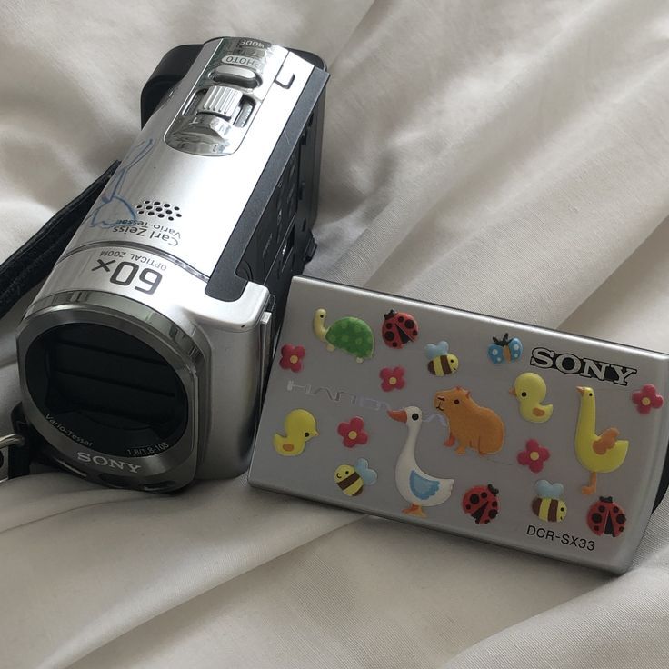 handycams 三⊂( っ⌒◡|