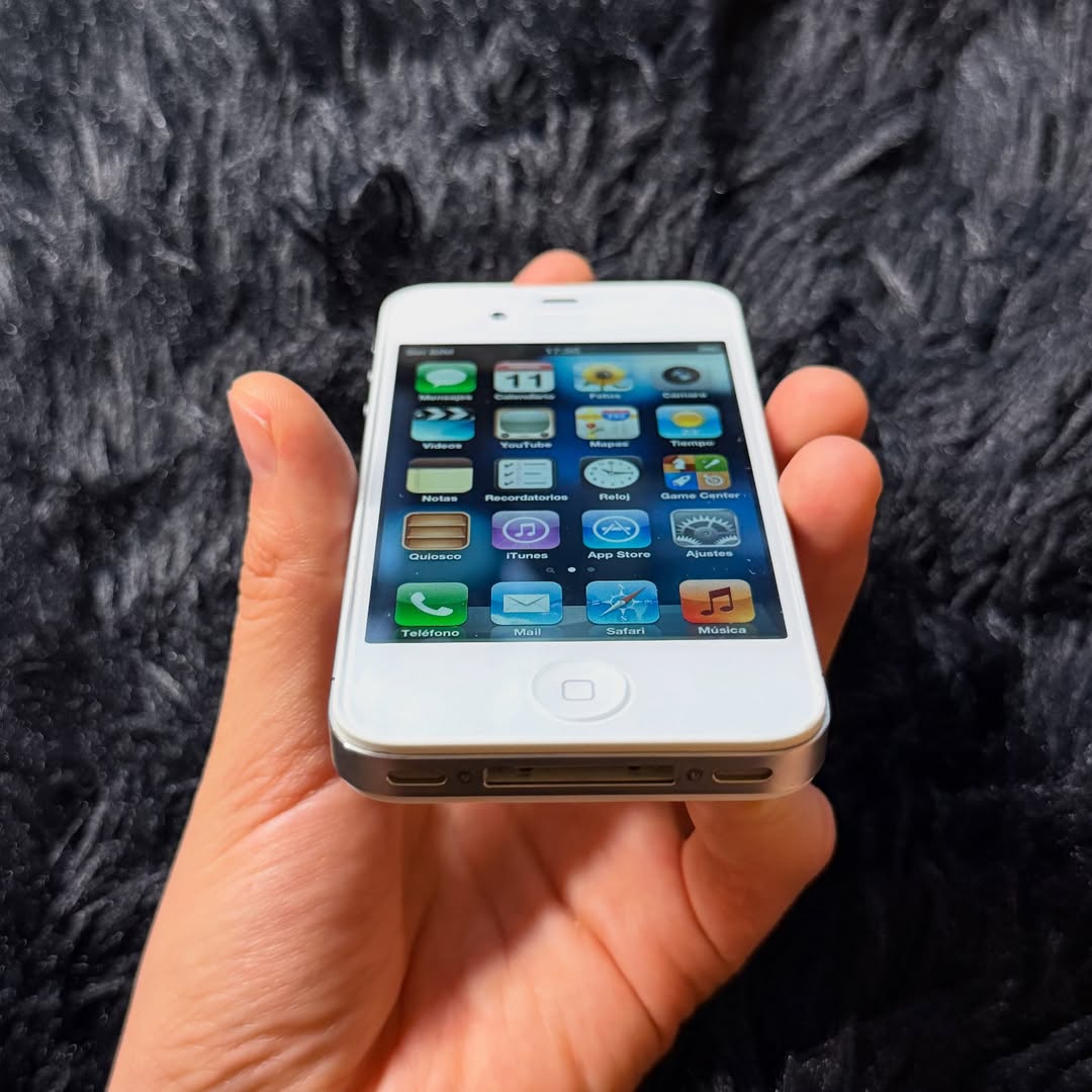 ⭐️ iPhone 4 / 16 gb⭐️